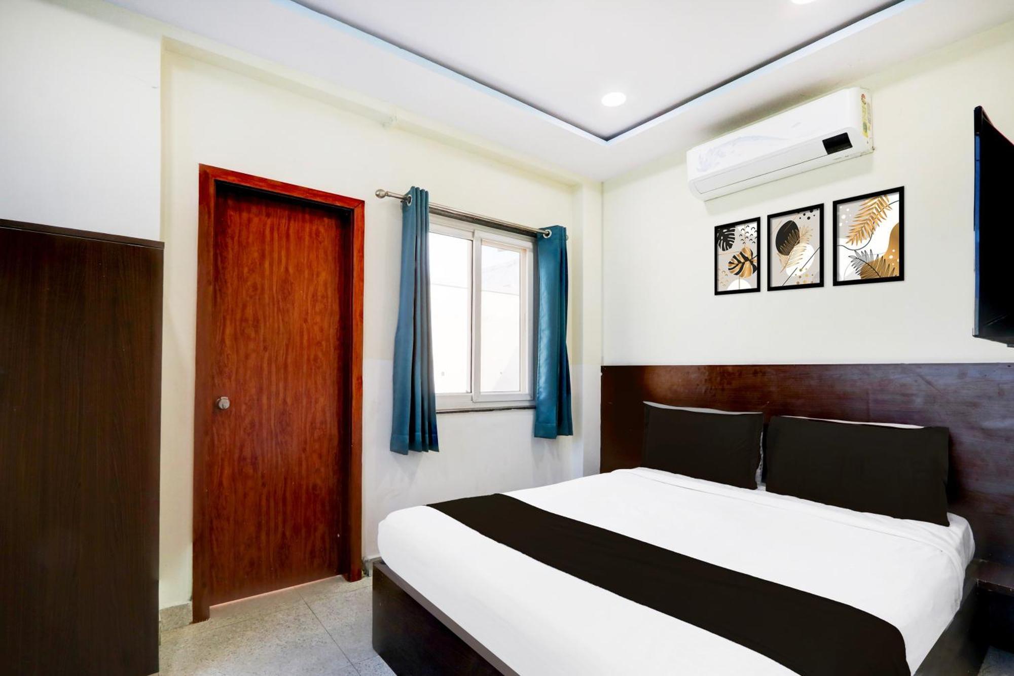 Super Hotel O At Home Hotel Darbar Haydarabad Dış mekan fotoğraf